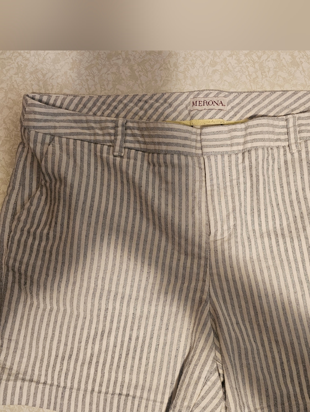 Merona Navy and White Seersucker Stripe Shorts Sz.14